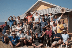 La Grande straw bale Workshop Group Photo