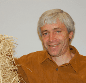 Martin Hammer and his straw bale friend